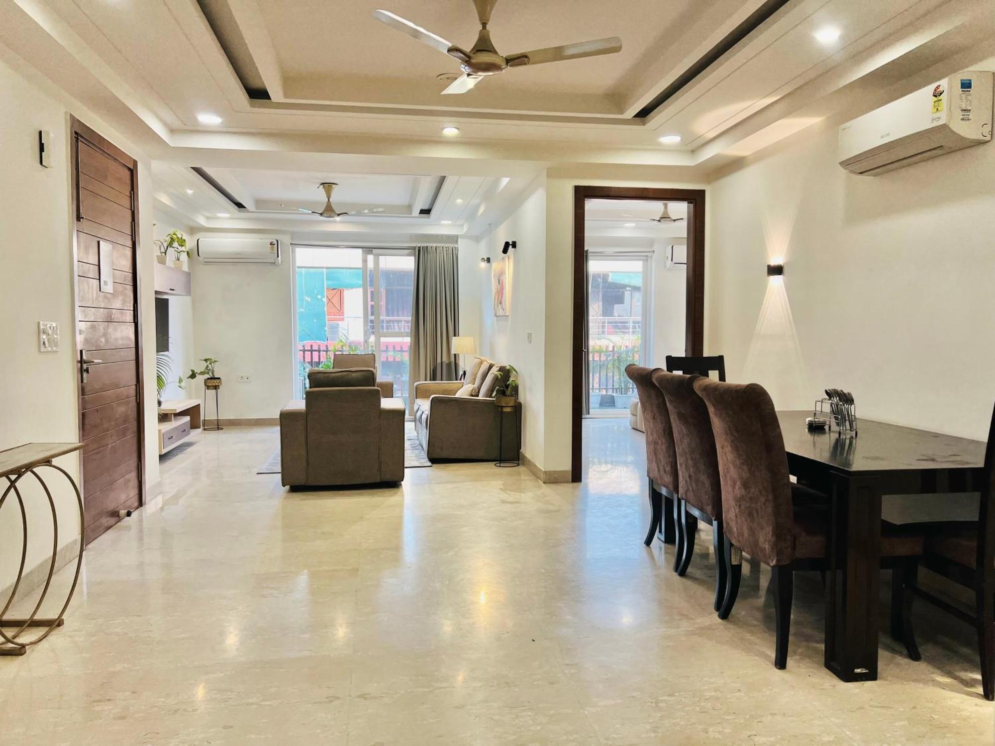 Bedchambers Serviced Apartments, Ardee City Гургаон Екстериор снимка