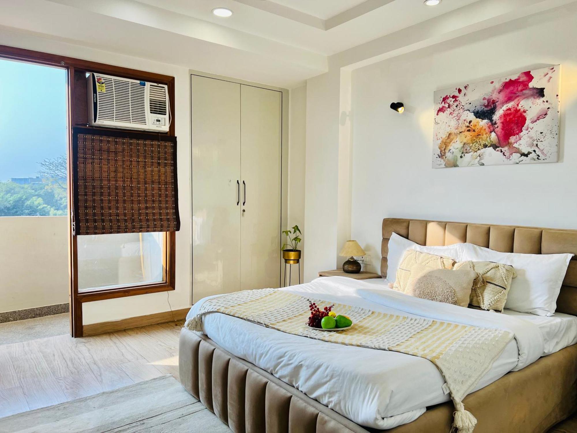 Bedchambers Serviced Apartments, Ardee City Гургаон Екстериор снимка