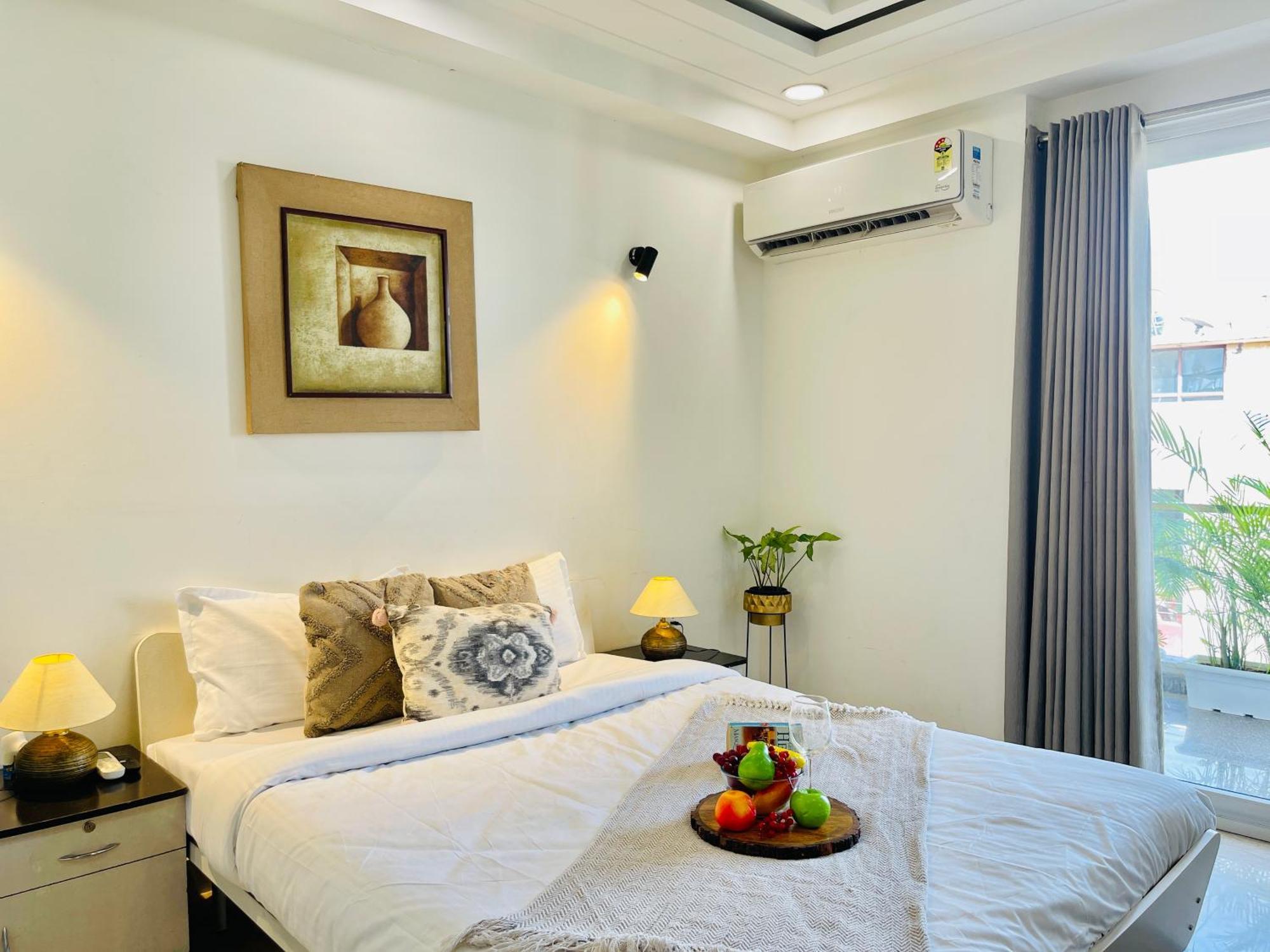 Bedchambers Serviced Apartments, Ardee City Гургаон Екстериор снимка