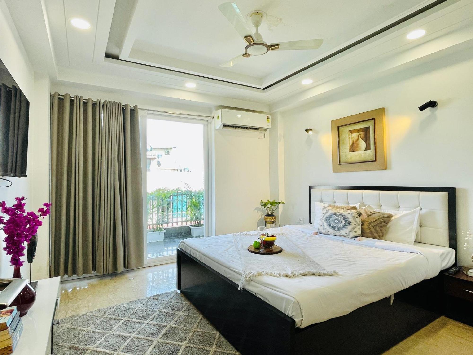 Bedchambers Serviced Apartments, Ardee City Гургаон Екстериор снимка